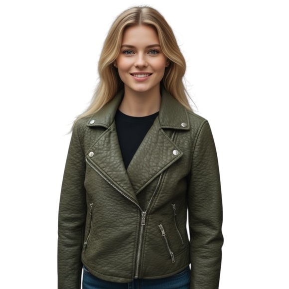 NWT- Women’s Forever 21 Zippered Gray Faux Leather Bikers Jacket. Size S - Picture 1 of 7